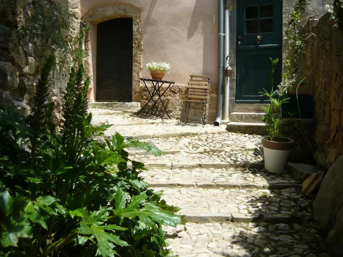 Bed and Breakfast Le Pra De Pe Cotignac Frühstückspension